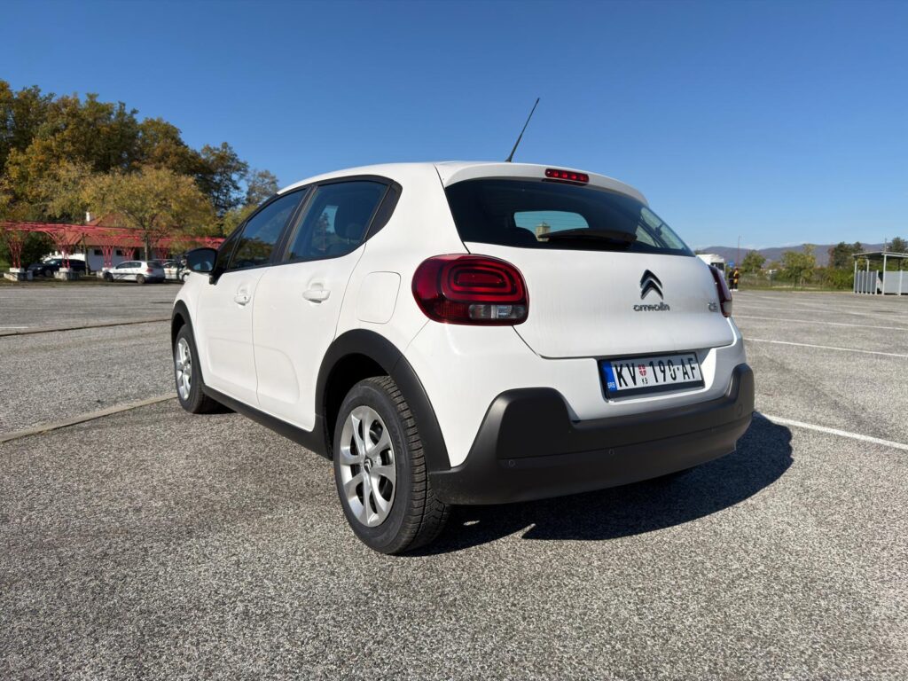 WhatsApp Image 2025-11-01 at 18.11.11 (3)